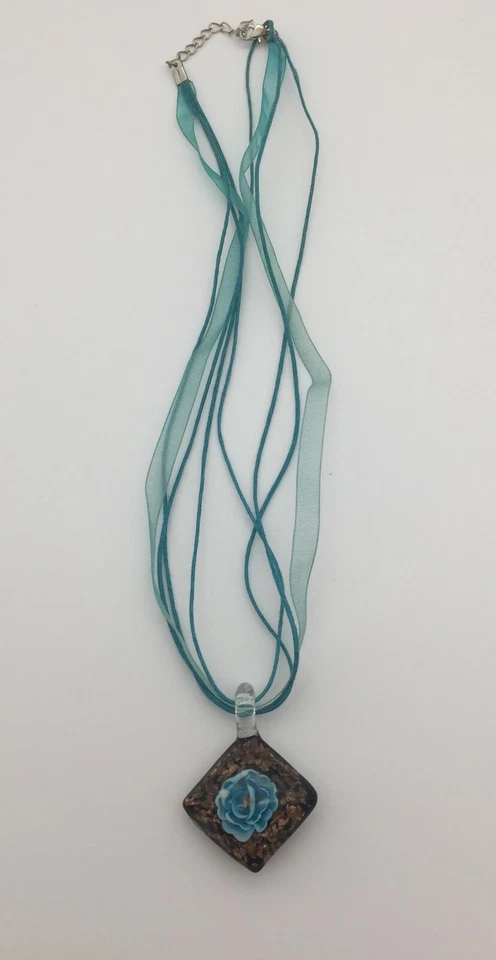 COLLIER MULTI RANG/ LIENS COTON TRESSE&SOIE/ METAL ARGENTIFERE/ ALTUGLAS/ 2015 - Photo 3/4