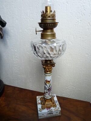 LAMPE À PÉTROLE CRISTAL DE BACCARAT ET CÉRAMIQUE SANG DE BŒUF XIX Eme