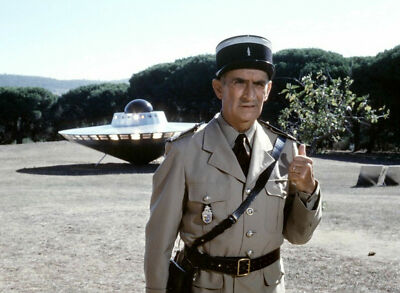PHOTO LE GENDARME ET LES EXTRATERRESTRES - LOUIS DE FUNES V002 76