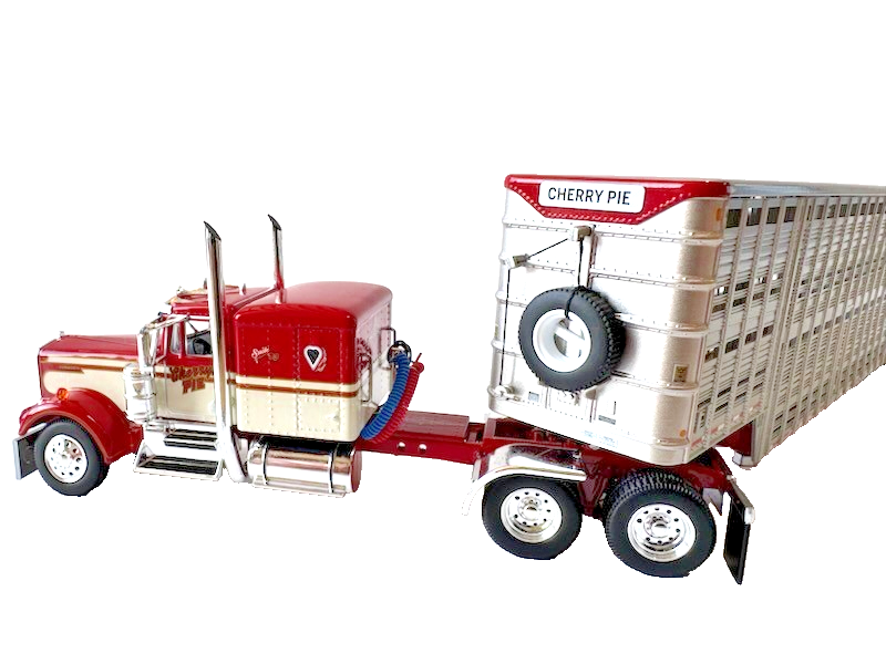 DCP FIRST GEAR 1/64 SCALE W-900A KENWORTH & LIVESTOCK TRAILER