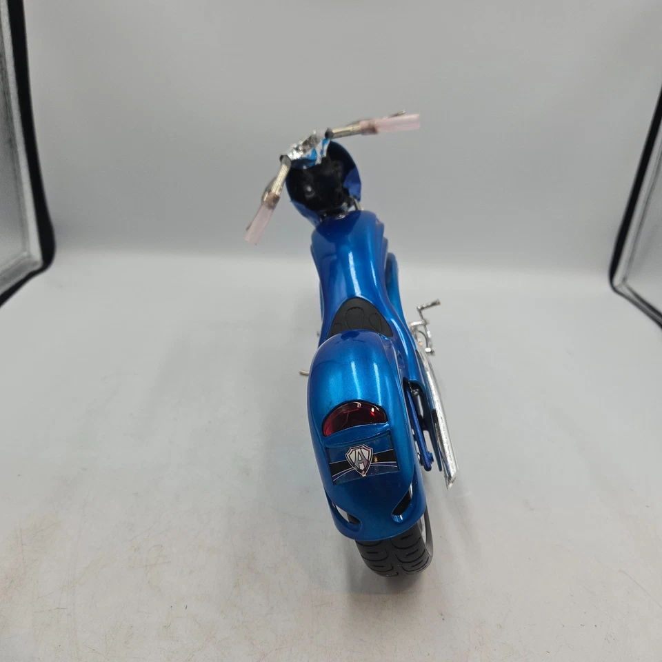 Arlen Ness 1/6 Scale Die-Cast Replica Motorcycles Plastic Model Figure - Image 4 of 4