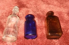 Lot of 3 Vintage Mini Bottles Blue Brown Clear Drug Noxema Vicks Bitters Unknown