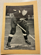 1934/43 BEEHIVE GROUP 1 NHL HOCKEY PHOTO EBBIE GOODFELLOW BEE HIVE
