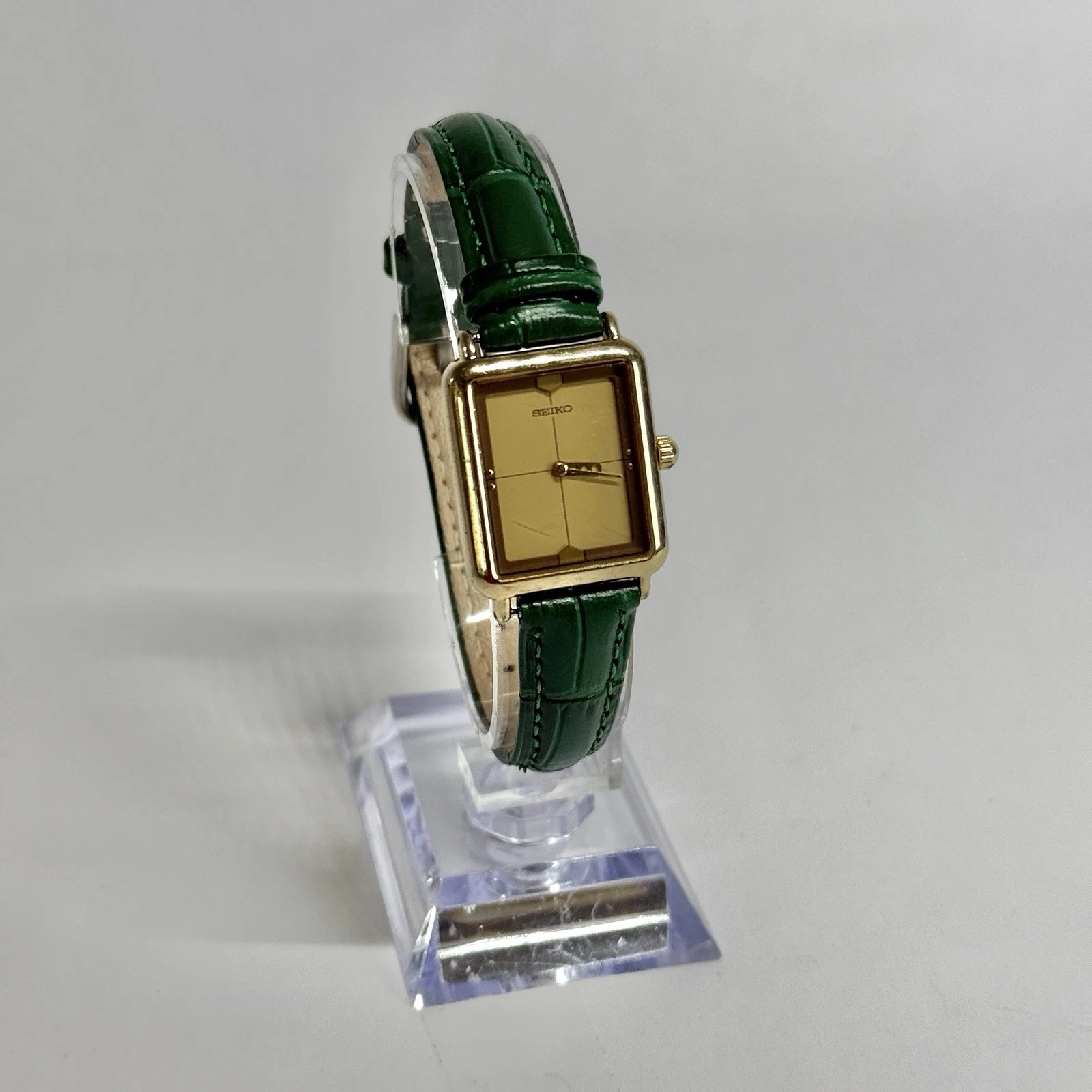SEIKO Tank 2P20-5350 Gold Tone Analog Women Vintage Watch W505 *WORKING