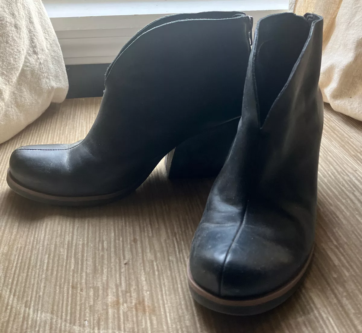 Korks shamira 2024 boots