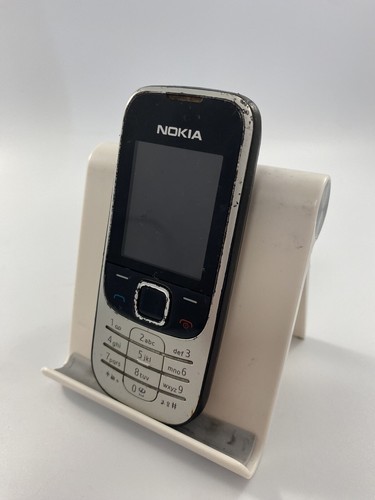 Nokia Corporation 2330c-2 Black & Silver O2 Network Mobile Button Phone - Picture 7 of 14