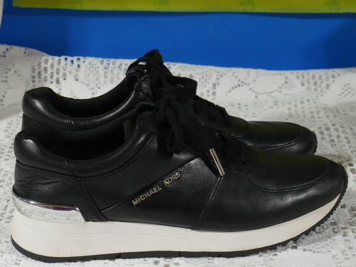 EUC SHARP MICHAEL KORS SZ 6.5 ALLIE BLACK LEATHER ATHLETIC SHOES VERY CLEAN.