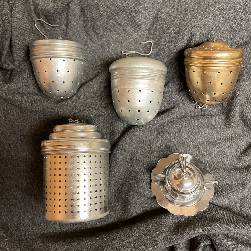 Vintage Aluminum Tea Ball Strainers Acorn Basket & Tea Pot Shapes Lot Of 5