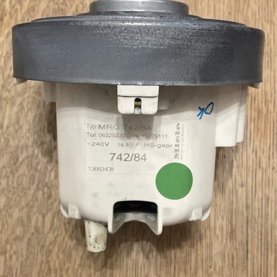 MRG 742/84-42/2 Motor, Original Miele Staubsauger.  Getestet. 2200Watt. 