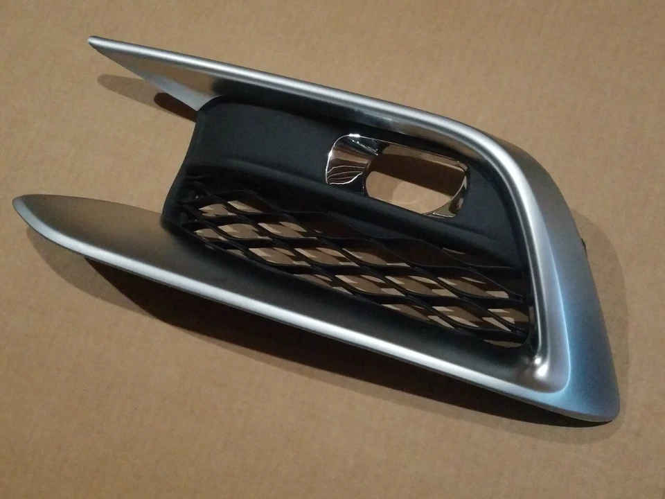 Se adapta a Infiniti QX60 2016-2017 parachoques delantero conductor luz antiniebla bisel rejilla NUEVO Foto 2 de 4