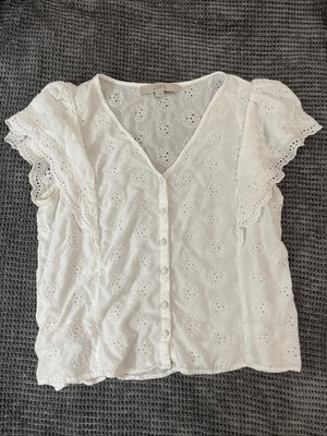 Loft White Eylet Button Top Rayon  Blend  Womens Small Flutter Sleeve Boho