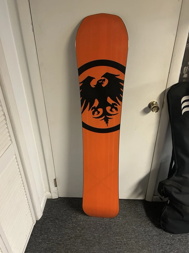 NUEVO Never Summer Easy Rider Snowboard 154 CM Triple Camber Foto 4 de 4