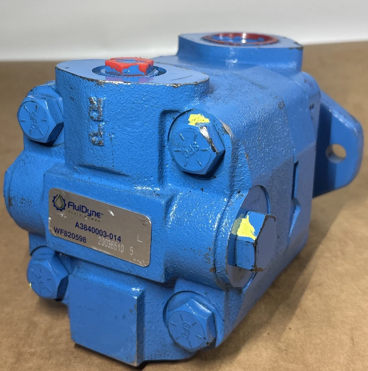 OEM FluiDyne A3840003-014 WF820598 Hydraulic Power Steering Vane Pump photo 2