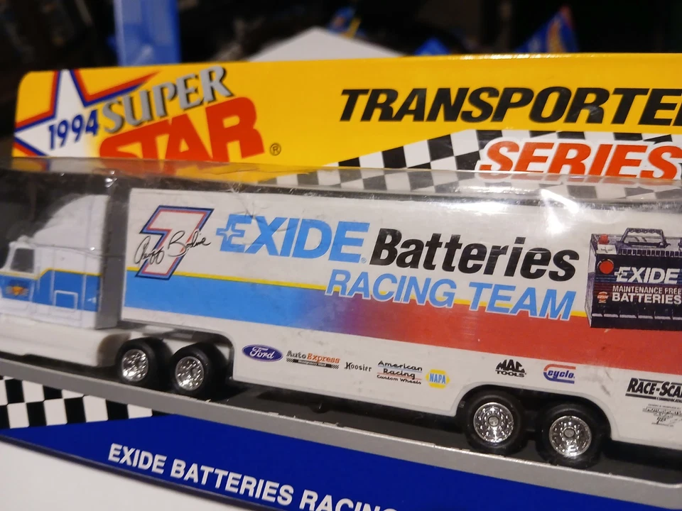 1994 MATCHBOX SUPER STAR TRANSPORTE SERIES II EXIDE BATTERIES Geoff Bodine 1/80 - Image 3 of 4