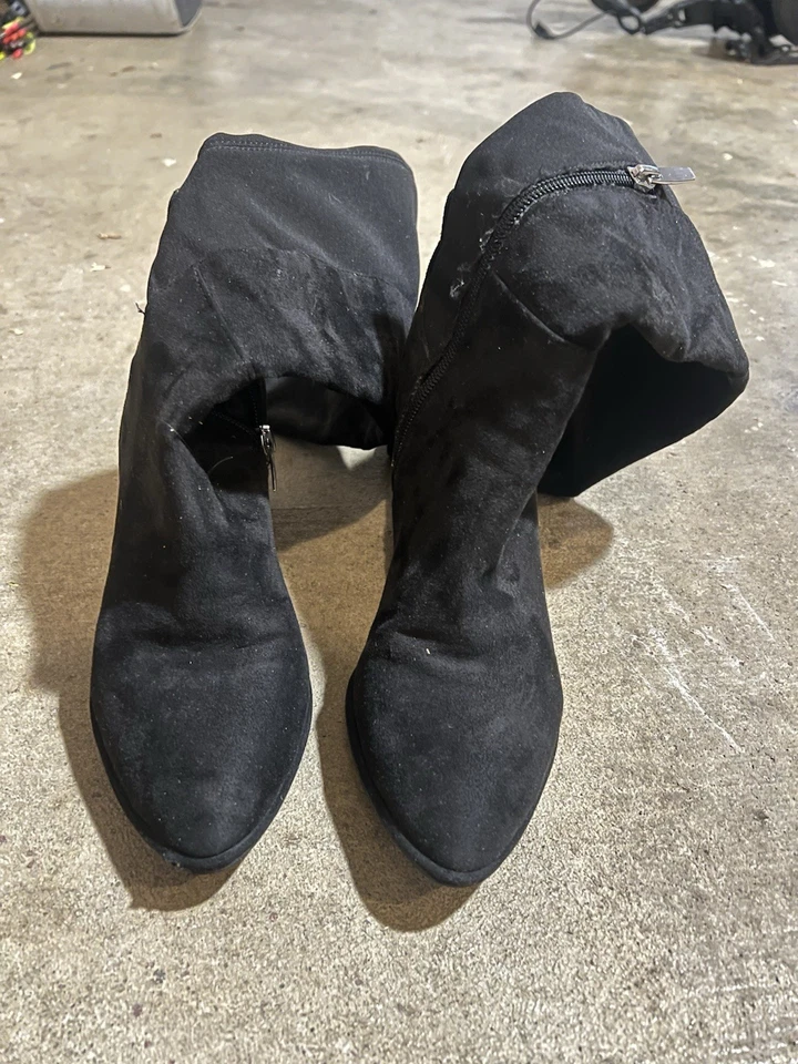 Botas Marc Fisher Negro Gamuza Elastizadas Tacón Hasta la Rodilla - Talla 5.5M Foto 4 de 4