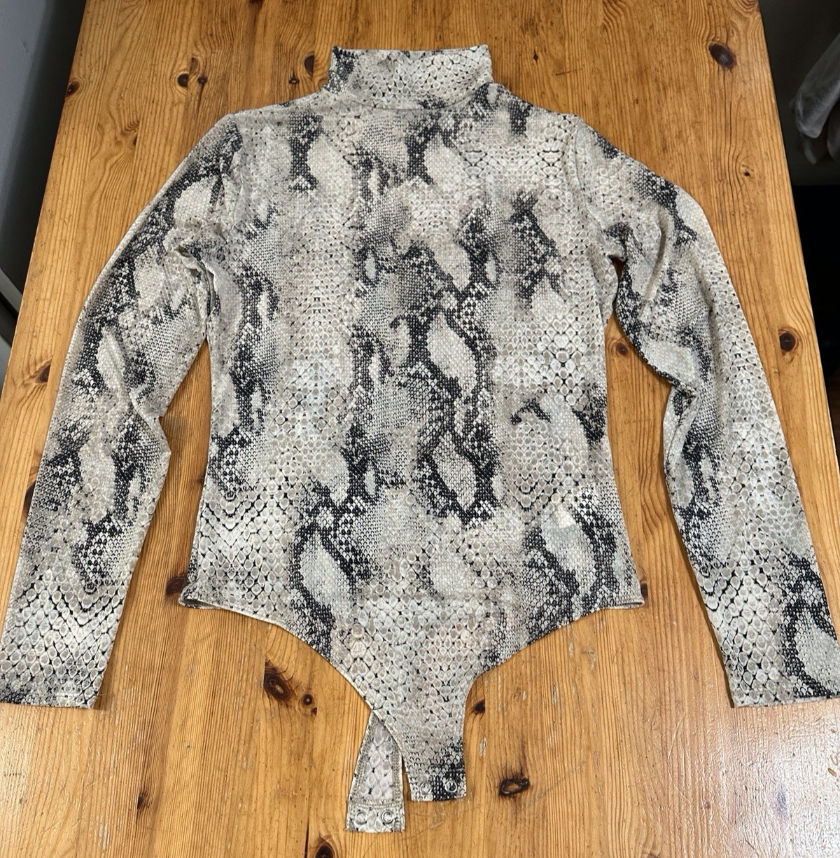 Express Women's Sheer Snake Print Long Sleeve Mock Neck Bodysuit Size M Fitted