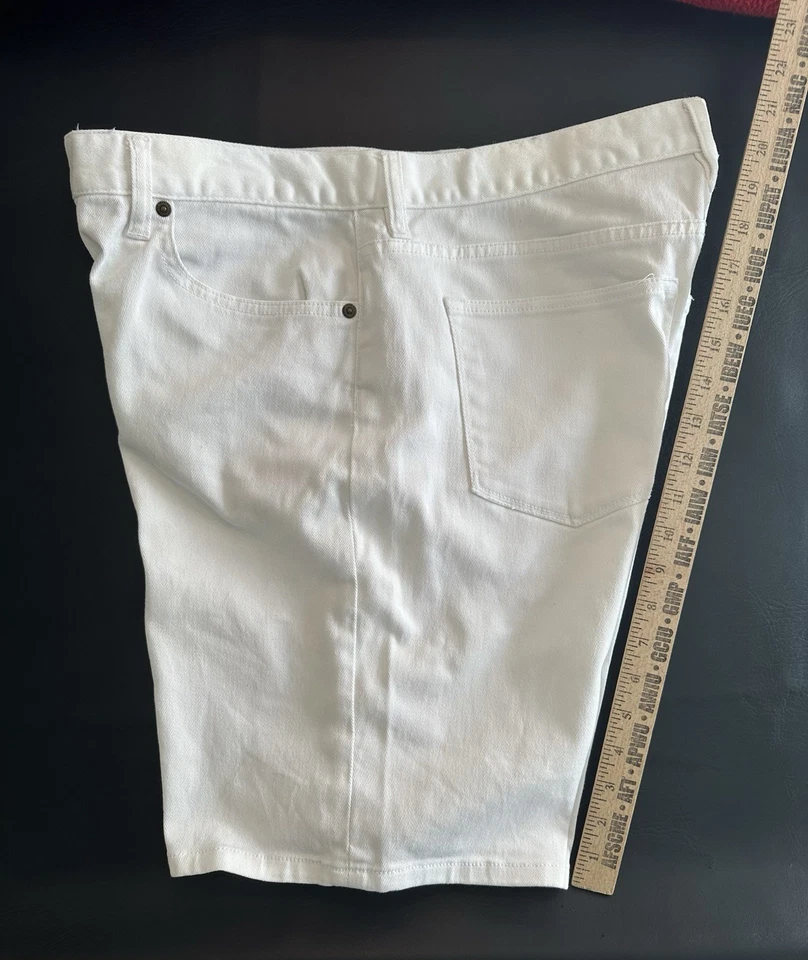 Laurel Ralph Lauren-Lauren Jeans Co White Jean Shorts Women’s 14 (35”Wx9”L) - Image 4 of 4