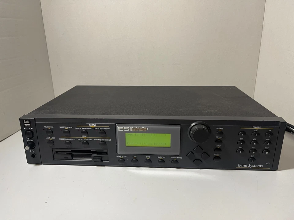 E-mu Systems ESI 4000 6225 4 MB DIGITAL SAMPLER- For Parts- TURNS ON !!! - Image 2 of 4