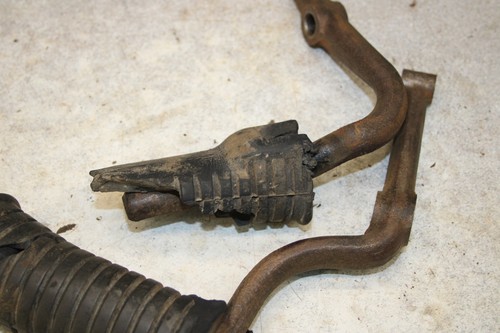 1974 Suzuki GT250 FRONT FOOT RESTS PEGS STEPS SET PAIR H1-1391.ZS - Picture 2 of 6
