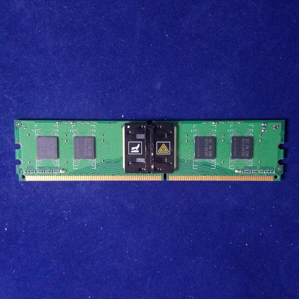 Samsung PC2-4200 / DDR2-533 / 512B (512MB x 1) RAM DIMM ECC - M395T6553CZD-CD50 - Image 2 of 3