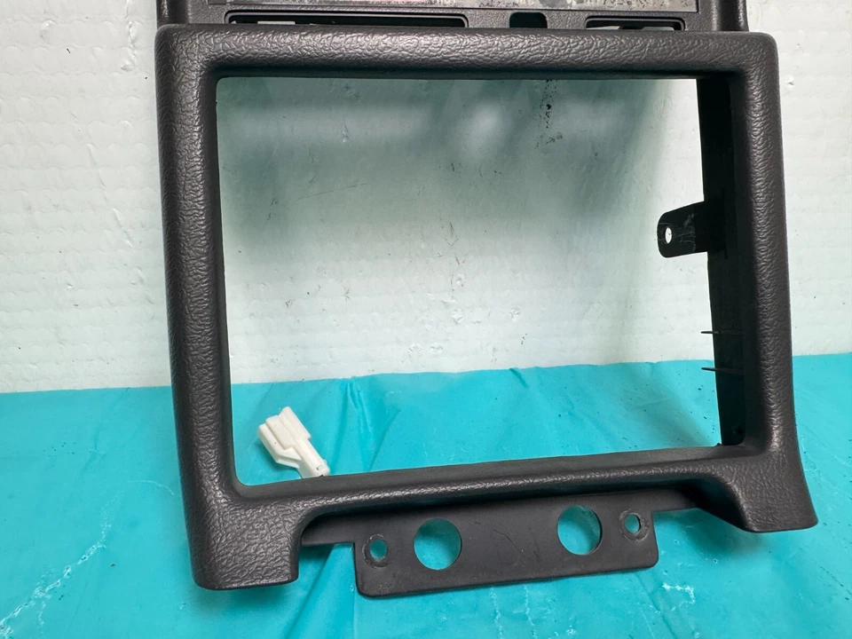 90 - 93 GEO STORM CLIMATIZADOR RADIO TABLERO BISEL MOLDURA ENVOLVENTE Foto 3 de 4