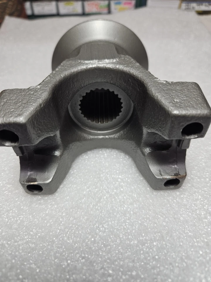 Currie 8 "Ford 25 Spine 1310 Yoke - Image 2 of 4