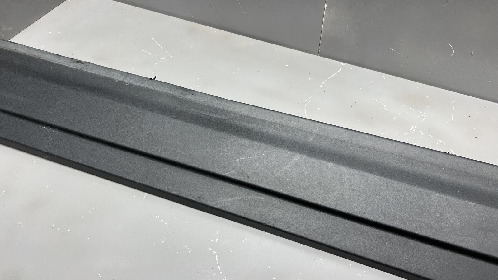 ⭐️2017-2020 MASERATI LEVANTE RIGHT PASSENGER SKIRT ROCKER PANEL MOLDING OEM