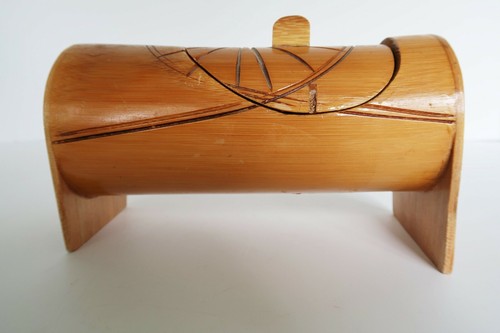 Unique vintage hand carved bamboo trinket box Jamaica souvenir - Imagen 3 de 10