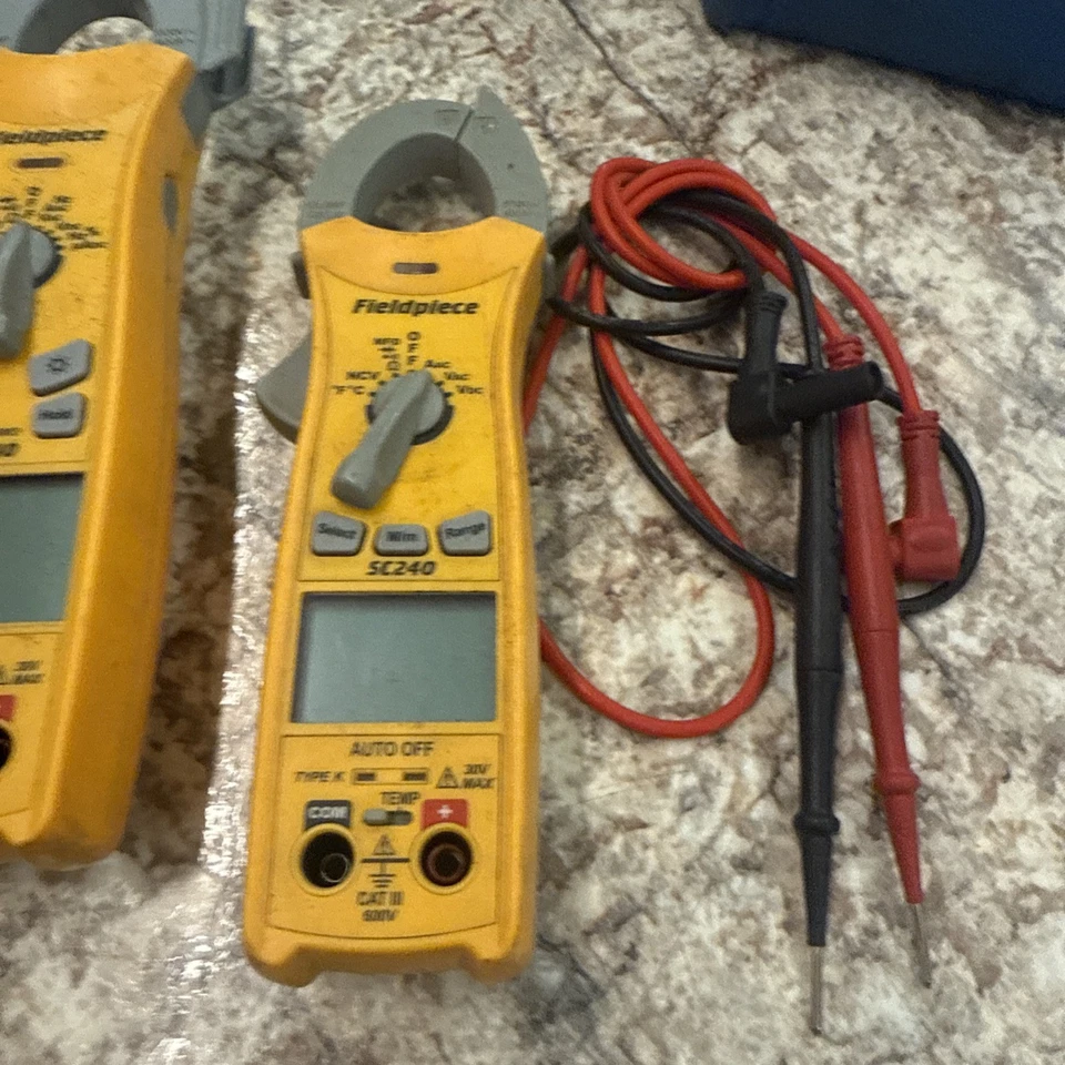 2 -Fieldpiece HVAC/R Clamp Meter Temperature & Capacitance 1- FieldPiece SC76 - Image 4 of 4