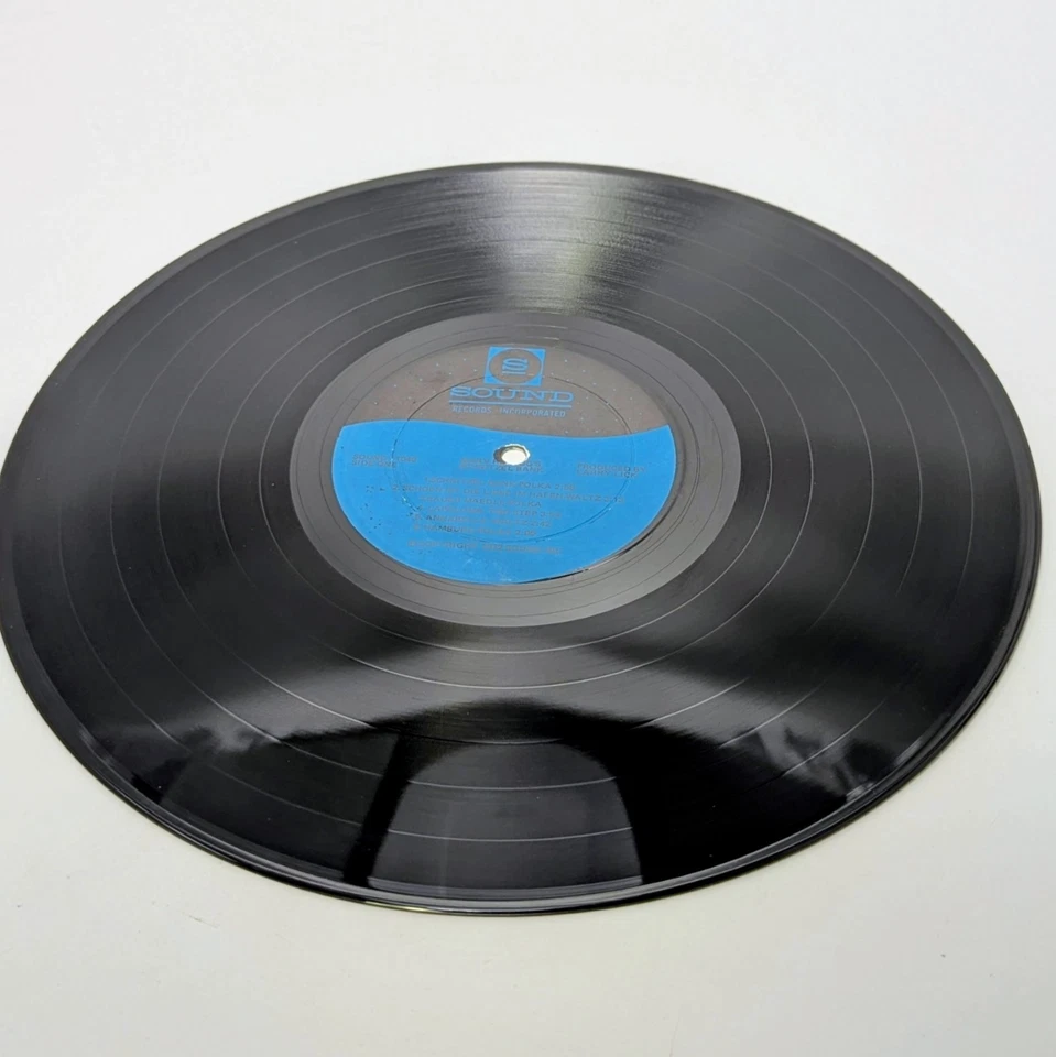 Marv Herzog – Marv Herzog's Schnitzelbank Foto 2 de 4