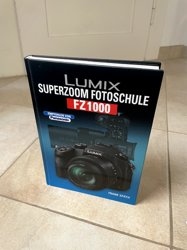Panasonic LUMIX DMC-FZ1000 4K Superzoom – TOP Zustand! Wie neu! Mit Zubehörpaket - Bild 7 von 7