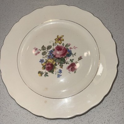 Vintage Canonsburg Pottery Keystone Gold Trim 9 1/4''  Plates Summer Garden (2)