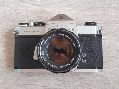 Kamera Asahi Pentax Spotmatic SP mit Super-Takumar 1.4/50
