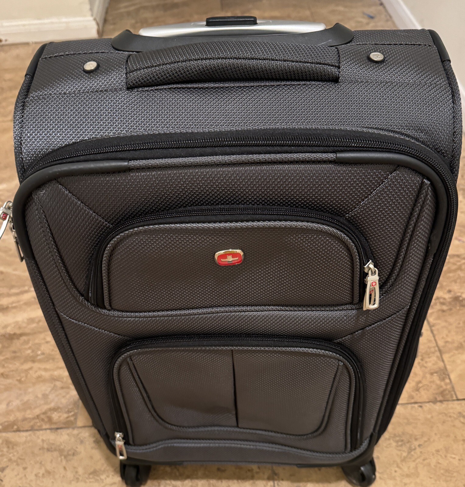 SwissGear Sion Softside Expandable Roller Luggage, Dark Grey, CarryOn