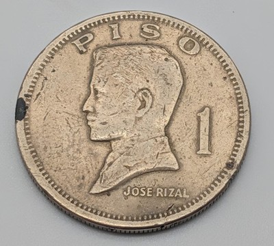 1974 Philippines 1 Piso Coin KM# 203 Jose Rizal Pilipino Series Cupro-Nickel