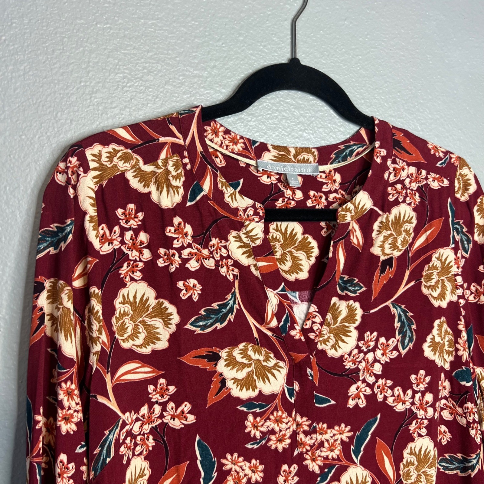 Daniel Rainn Tunic Top Womens Size S Burgundy Floral 3/4 Sleeve Lightweight NEW