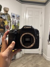 Canon EOS 50D DSLR w/ Battery Grip, 3 Batteries Charger