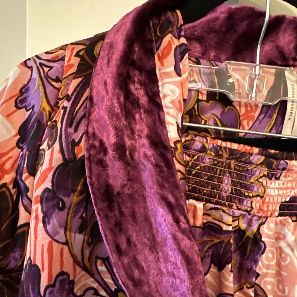 Juego de dormir Anthropologie nuevo sin etiquetas Lux grande colorido con detalles de terciopelo púrpura rosa Foto 4 de 4