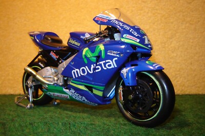 1:12 Honda RC211V S.Gibenau 15 Movistar 2005 NEW RAY 00235