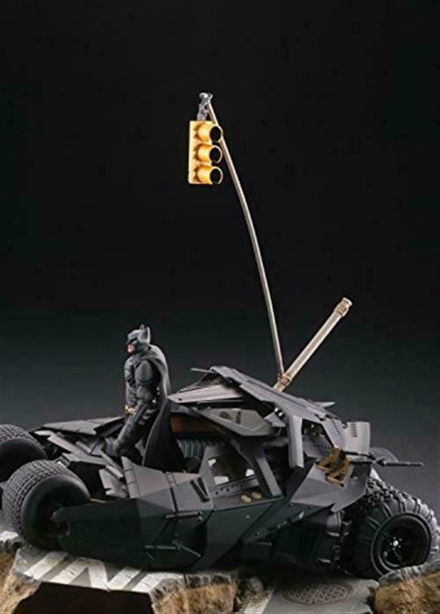 Legacy OF Revoltech Batmobile Tumbler in GOTHAM CITY ABS