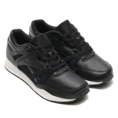 Reebok Ventilator Gallery black leather sneakers