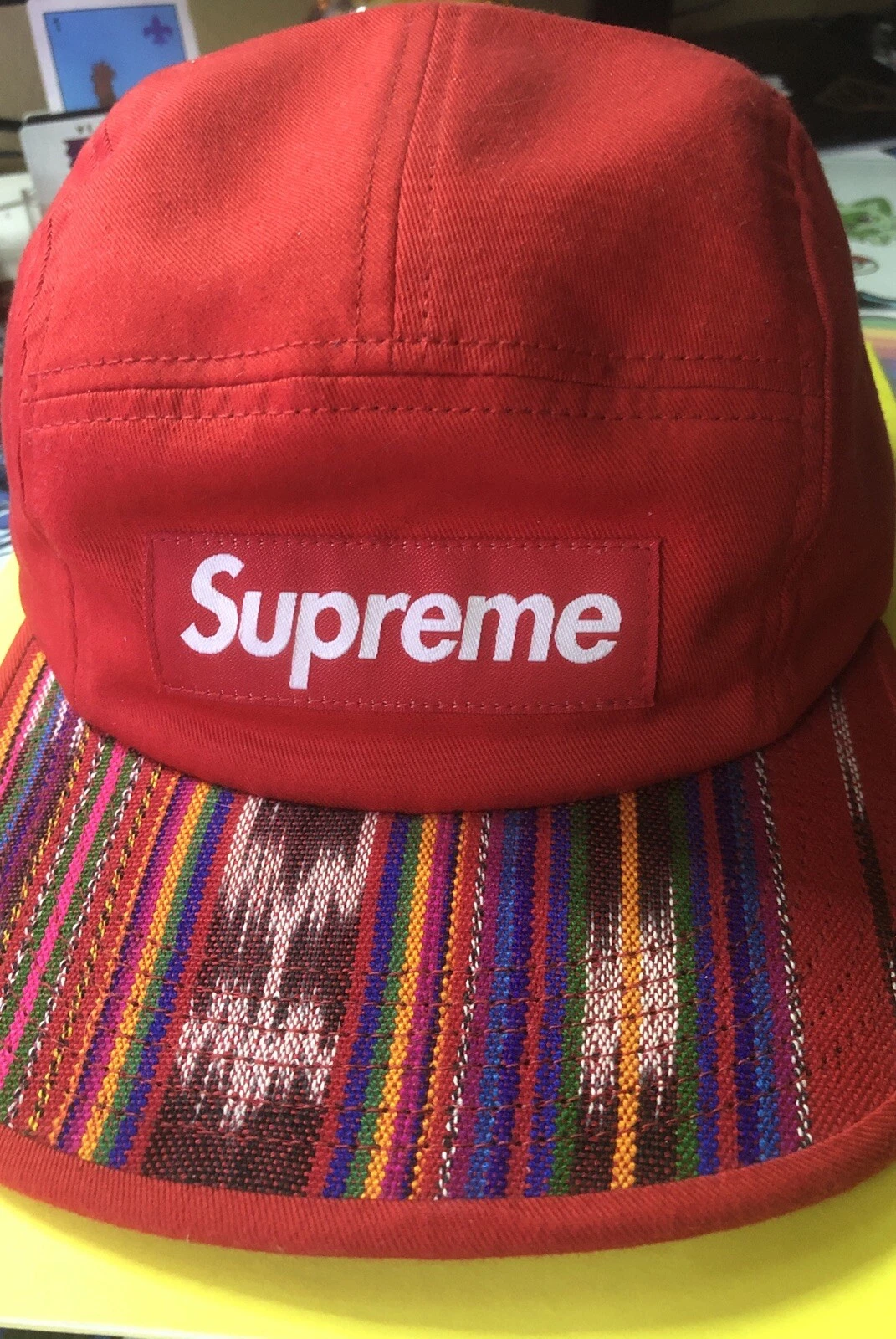 Casquette de camp/boîte à chapeau rouge suprême Guatemala logo couverture sérape mexicaine