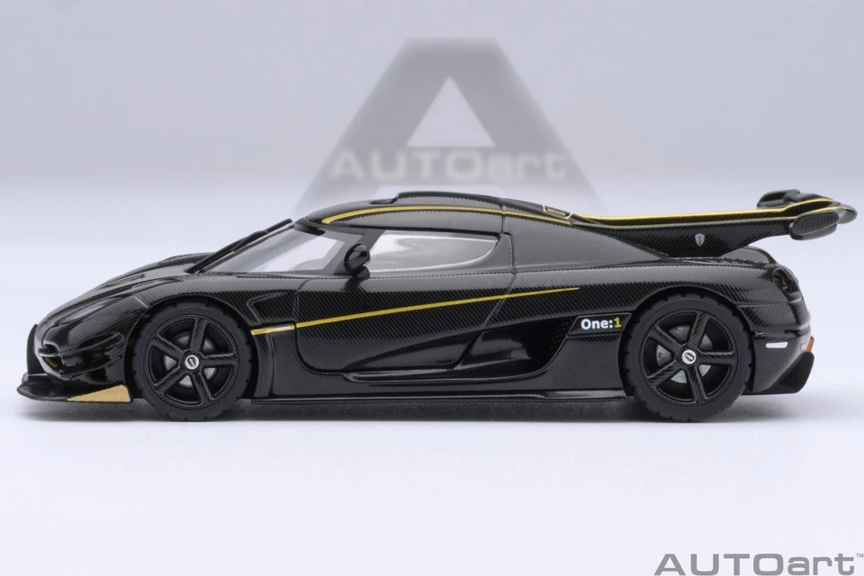 1/64 Koenigsegg One:1 Carbon Fiber Diecast Model Car By AUTOart 20043 - Image 3 of 4