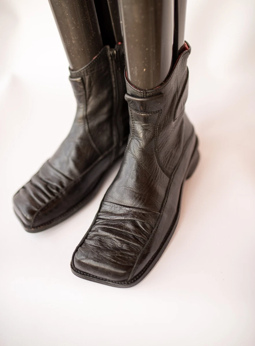 Tigger boots best sale