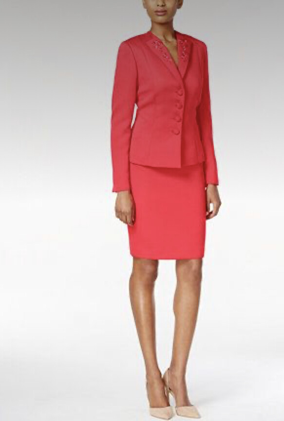 New w/Tags Tahari ASL Petite Beaded Four-Button Skirt Suit Below $280  Retail 8P