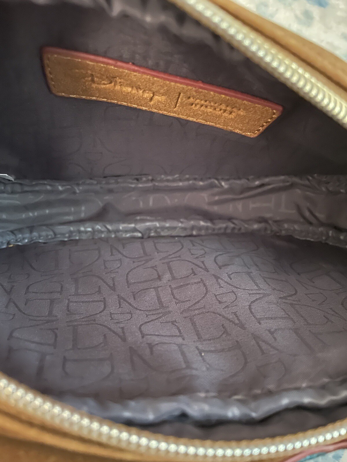 Danielle Nicole Disney Pocahontas Diecut Crossbody Gem