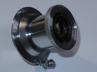 Leitz Leica Elmar 5 cm 1:3,5 aus 1949 -- Seltene Version mit feiner Skala !