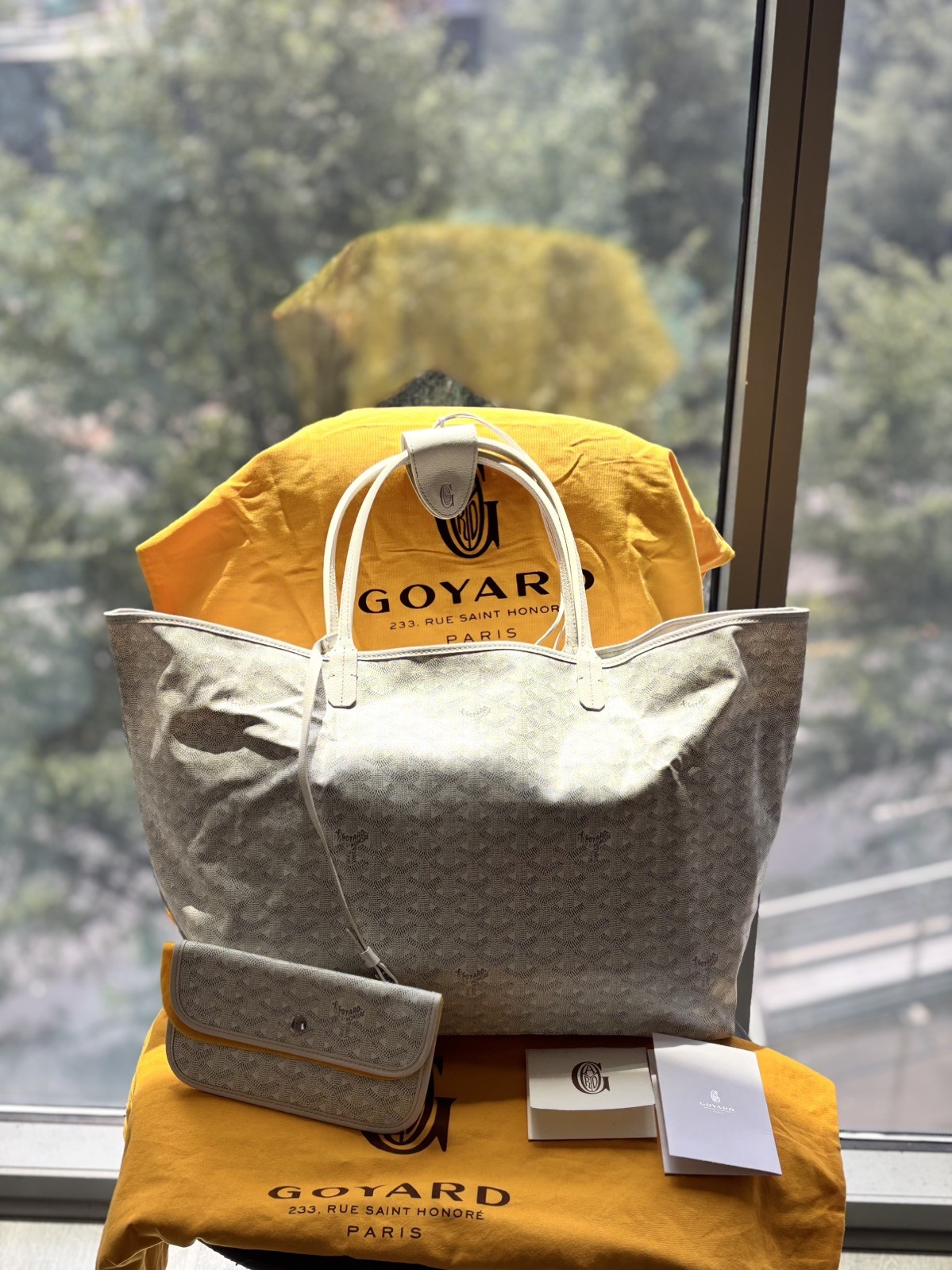 Goyard Saint Louis large white women handbag With Pouch rare Authentic
