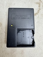 Genuine Olympus Camera Battery Charger LI-50C Model LI-50CBA
