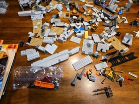 LEGO The Lord of the Rings: The Battle of Helm's Deep,Mines Of Moria,Uruk-Hai 